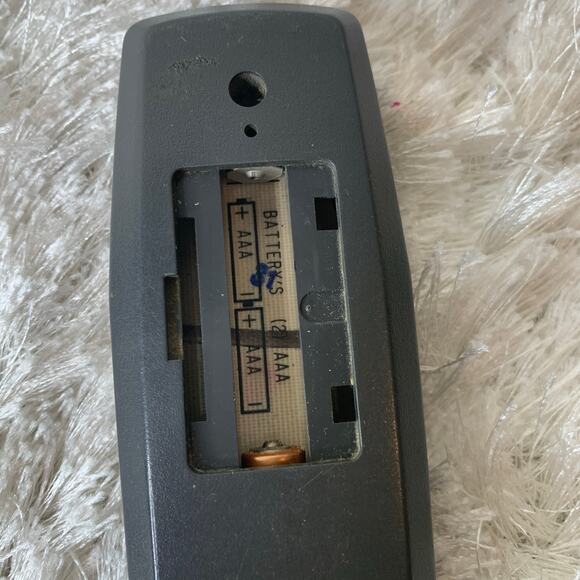 Genuine Magnavox 00T213AG-MA02 TV OEM Remote Control Works 2 AAA Batteries - Picture 3 of 5